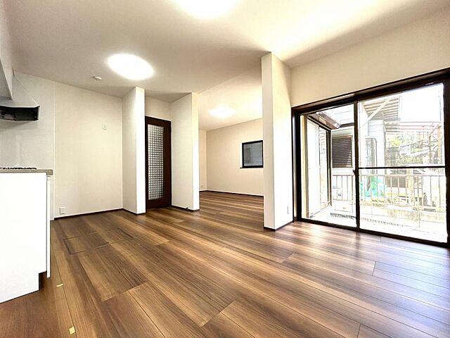 リビング/ダイニング 高知市長浜54-28