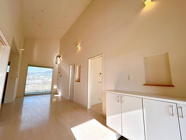 室内 阿蘇市内牧643-3