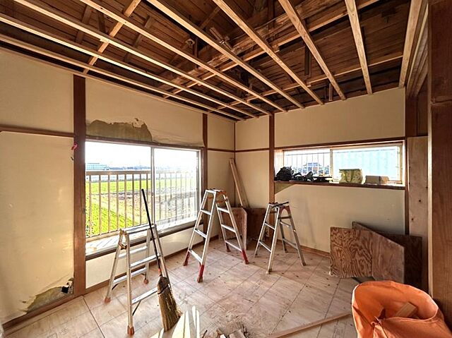 室内 八代市郡築一番町192-15