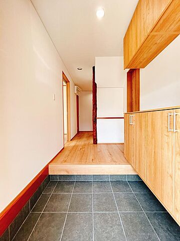 玄関 日向市平野町1丁目25-2