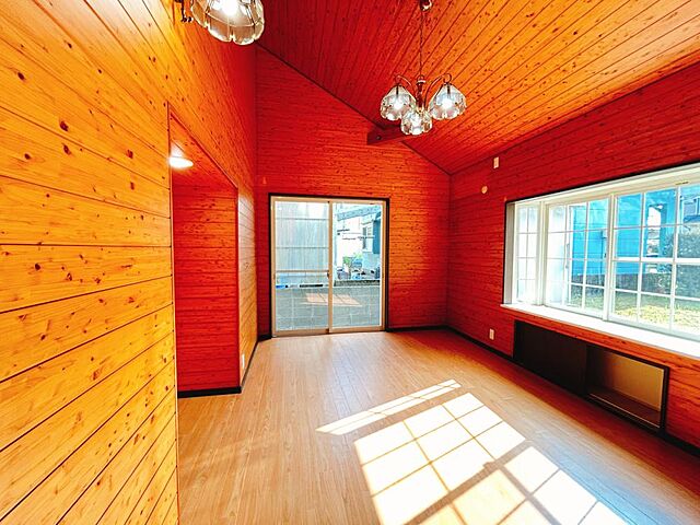 室内 延岡市牧町4709-5