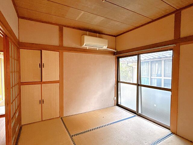 室内 宮崎市佐土原町東上那珂16384-8