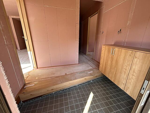 玄関 東諸県郡綾町大字入野915-5