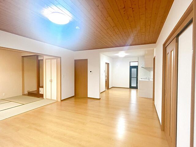 リビング/ダイニング 北諸県郡三股町大字宮村2774-56