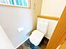 トイレ：【リフォーム済】トイレはジャニス製の温水洗浄機能付きに新品交換。直接肌に触れるトイレは新品が嬉しいですよね。