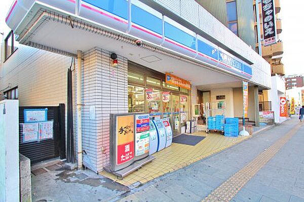 画像28:【コンビニエンスストア】ローソン 浦安猫実四丁目店まで261ｍ