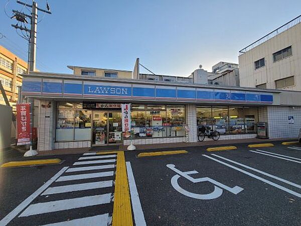 画像24:【コンビニエンスストア】ローソン 尼崎南七松町一丁目店まで205ｍ