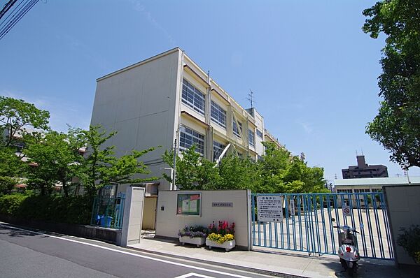 画像23:【小学校】尼崎市立　武庫小学校まで338ｍ