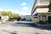 城北中学校岡崎市城北町にある公立の中学校です！ 750m