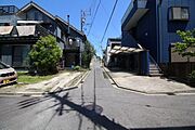 軽自動車やコンパクトカーなど小回りの利くお車での通行が便利です。