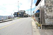 前面道路は広々約7.0ｍございます（東→西）。周辺は高い建物がなく陽当たり風通しともに良好です！！