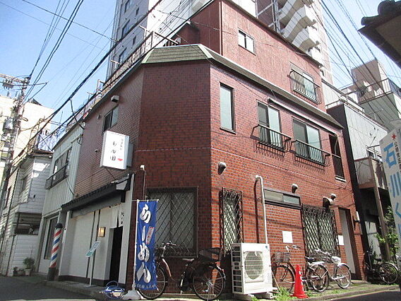北側道路から見...