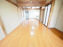 居間