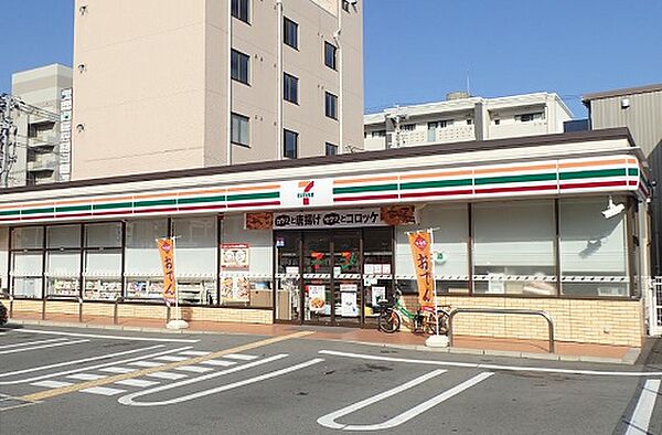 画像22:【コンビニエンスストア】セブンイレブン 姫路安田4丁目店まで151ｍ