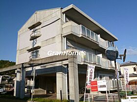 サンシャイン山下  ｜ 兵庫県たつの市龍野町日山（賃貸マンション3LDK・3階・64.80㎡） その1