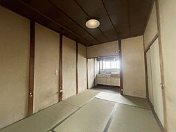 居間