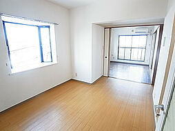 ベル・ビュー松戸 203 2階3DKのリビング/ダイニング