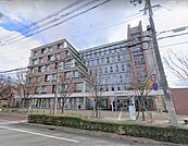 図書館「神戸市立点字図書館まで893m」