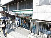 ファミリーマート 397m