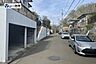 外観：駐車が苦手な方にも嬉しい前面6ｍ道路に面した住まい