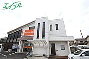 おかやま信用金庫豊成支店 163m