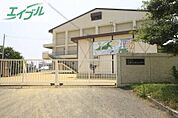 玉野市立田井小学校 1010m