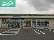 ファミリーマート岡山庭瀬店 526m