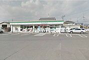 ファミリーマート岡山兼基店 331m