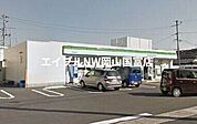ファミリーマート岡山国府市場店 574m