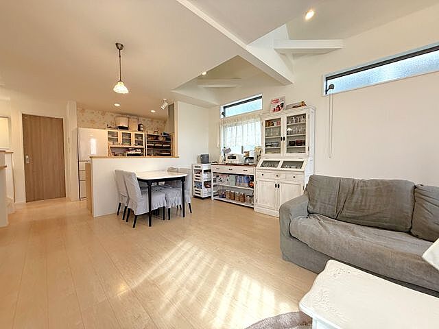 リビング/ダイニング 江戸川区江戸川4丁目