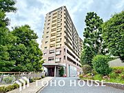 陽光に愛され、家族に包まれた本邸宅は、どんなに月日が経ってもオンリーワンに輝き続けます。