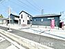 駐車場：マンションとは異なり、移動がスムーズな敷地内駐車場を完備。荷物の多い日も安心です。いつでも自宅の目の前で愛車のお手入れができるため、車好きのご主人様も大満足。日々のカーライフがより快適になります。