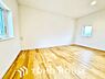 収納：住む人の目線に立ち、細部まで工夫を凝らした設計が魅力の邸宅です。本当の住み心地とは何なのか・・を追求し、日々の快適さを支えるひと手間を惜しみなく投入。住むほどに愛着と機能美を実感できる丁寧な造りです。
