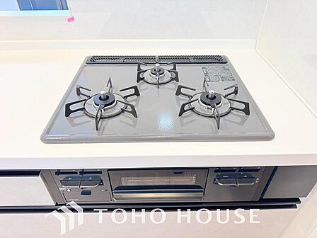 毎日料理をする、料理が好き、家族が多くて量を作る必要がある、等の方々にとっては必須の3口コンロ。