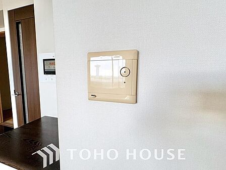 床暖房はホコリが舞い上がらずに足元から温めてくれるので冬でも快適。小さなお子様や年配の方も安心です。