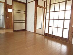 居間