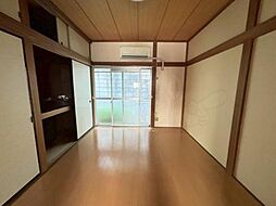 居間
