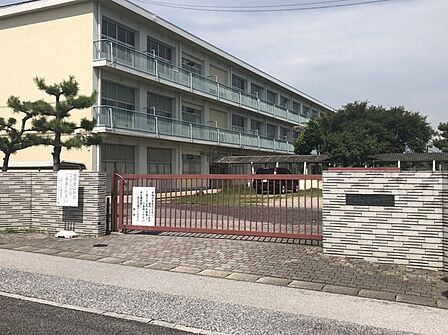 豊田市立竜神中学校まで654m　徒歩約9分