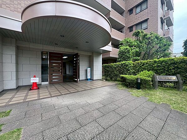 エントランスを拡大表示