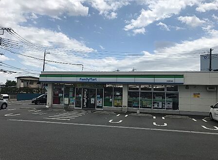 ファミリーマート 川越的場店(603m)