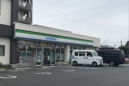 ファミリーマート 日進駅北口店(1836m)