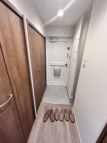 玄関 パレス三條 7階/-