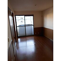 ニューポワール A102 1階2DKのリビング/ダイニング