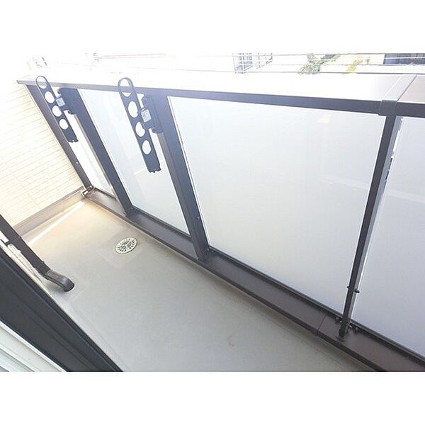 Ｄ−ＲＯＯＭ羅漢町