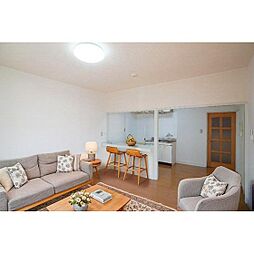 メゾン・マリカ 101 1階2LDKのリビング/ダイニング