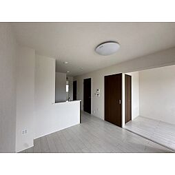 シェモア 203 2階2LDKのリビング/ダイニング