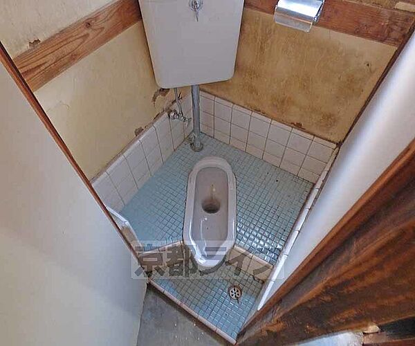 画像7:和式のトイレです。