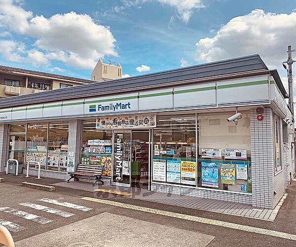 画像10:サークルＫ京都嵯峨広沢店まで723m 広沢南野町の交差点を西へ、丸太町通り沿いにあり。駐車場広い