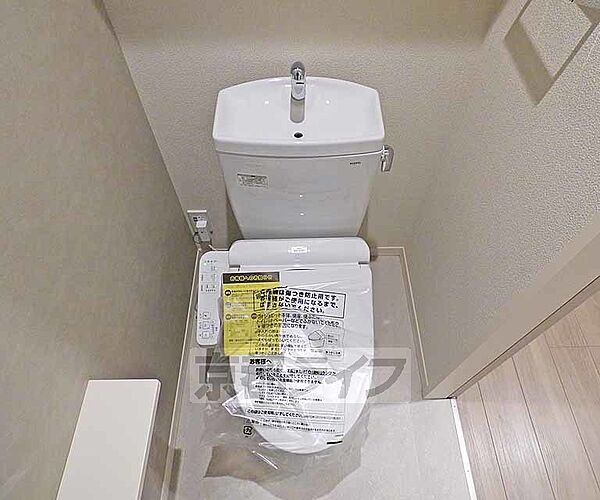 画像8:清潔感のあるトイレです。