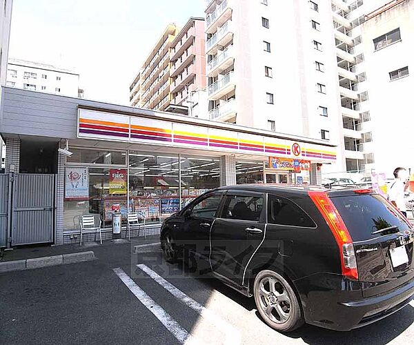 画像27:サークルＫ堀川今出川店まで180m 堀川今出川の交差点。敷地内ガレージもございます。